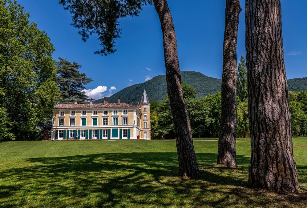 bâtiments historique dans le parc des papeteries de Vizille